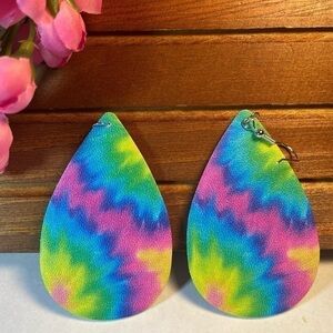 Fashion earrings, tie-dye water droplets PU leather drop pierced earrings